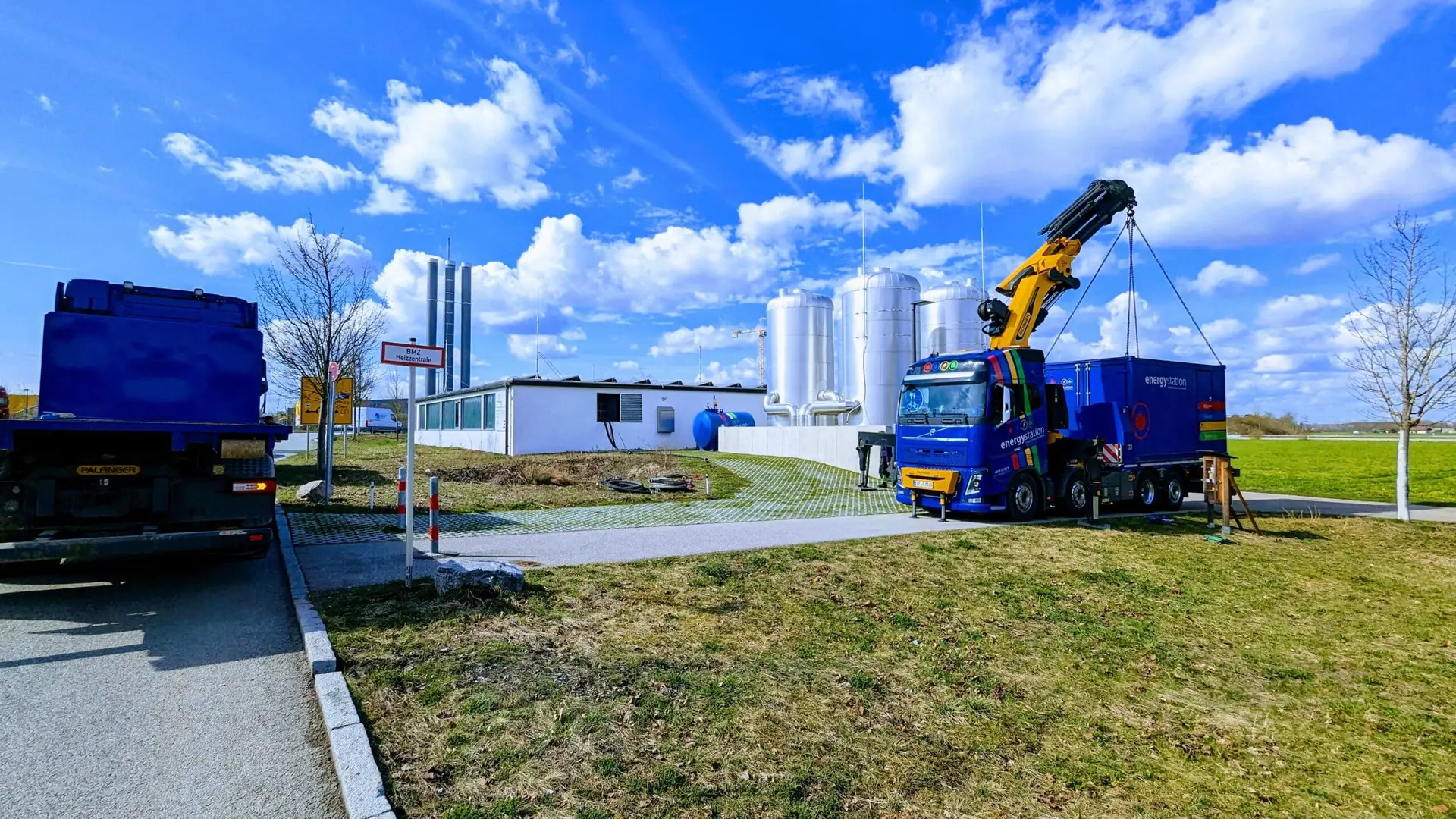 Mehr über den Artikel erfahren Lieferung Heizcontainer nach Havarie im Heizwerk