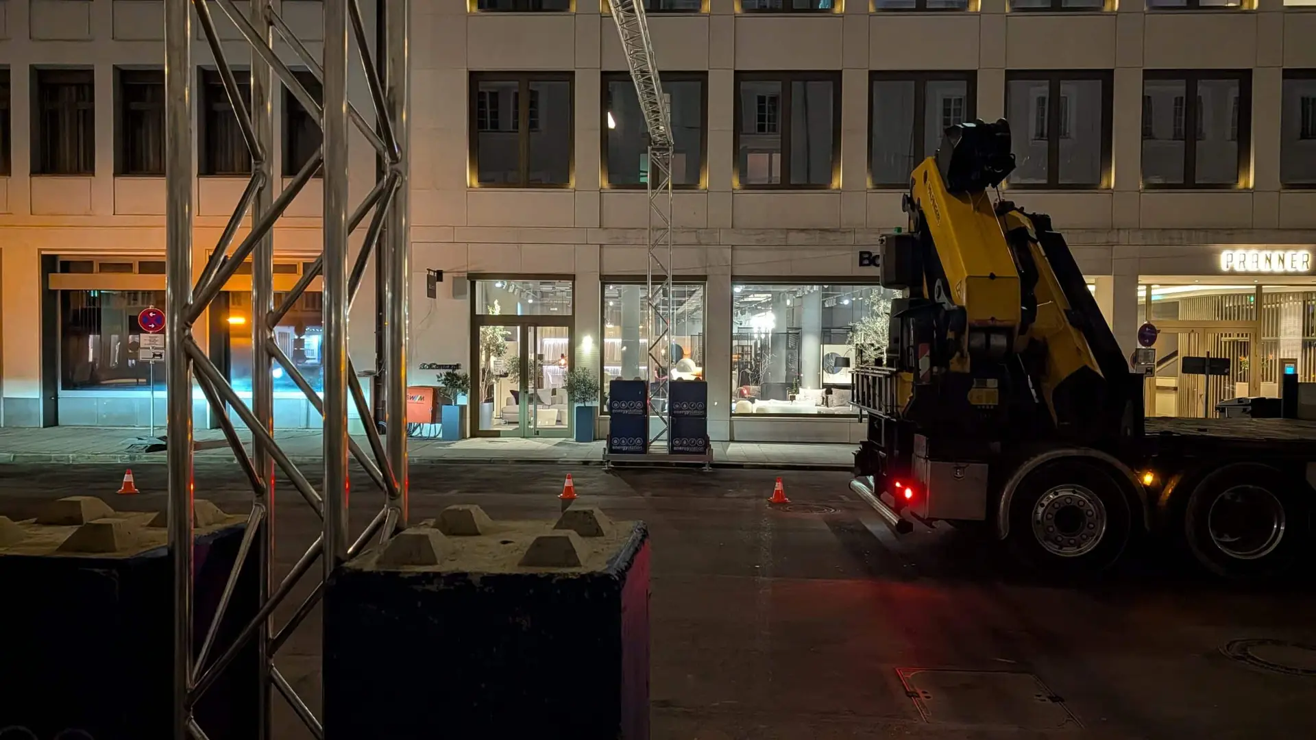 Mehr über den Artikel erfahren ES-FLEX-BRIDGE: Erfolgreicher Einsatz bei Großveranstaltung in München